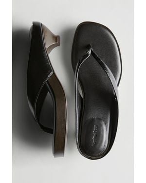 MASSIMO DUTTI Mid-Heel Sandals With Toe Divider - Black