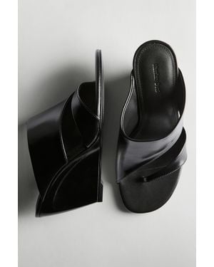 MASSIMO DUTTI Leather Wedge Sandals - Black