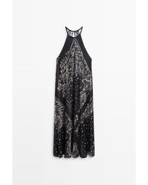 MASSIMO DUTTI Soepelvallende Maxi-Jurk Met Halterhals En Paisley-Print - Zwart