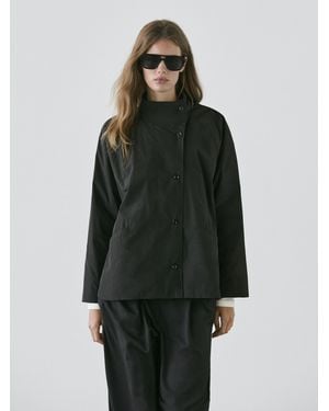 MASSIMO DUTTI Parka Corta Acolchada Detalle Cuello - Negro