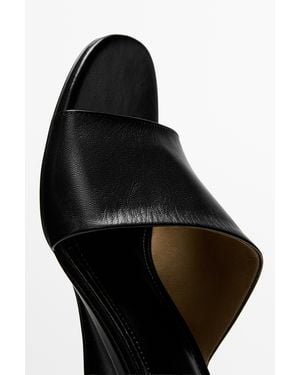 MASSIMO DUTTI Soft Leather Wedge Heel Sandals - Black