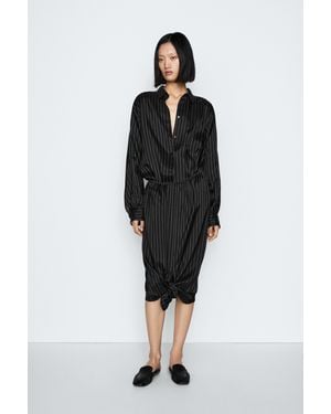 MASSIMO DUTTI Falda Midi Rayas Detalle Fruncido - Negro