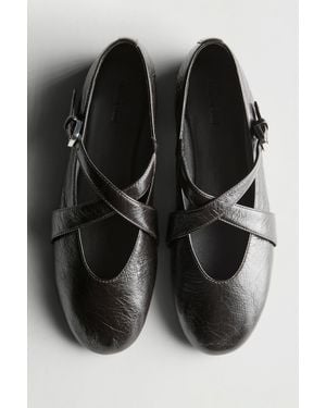 MASSIMO DUTTI Ballet Flats With Criss-Cross Straps And Buckle - Black