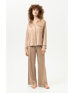 Mey Exklusiver Pyjama Serie Pure Shine Golden Hazel - Natur