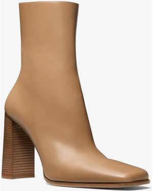 Michael Kors Michael Kors Sascha Leather Boot - Natural