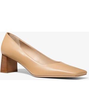Michael Kors Michael Kors Maria Leather Pump - Natural