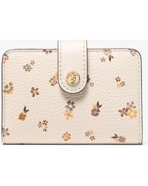 Michael Kors Jet Set Travel Floral Printed Billfold Wallet - Natural