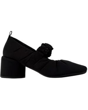 Camper Pumps - Black