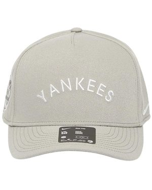Nike Mlb New York Yankees Rise Verstelbare Pet - Grijs