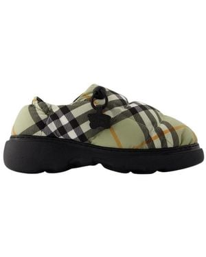 Burberry Flats - Green