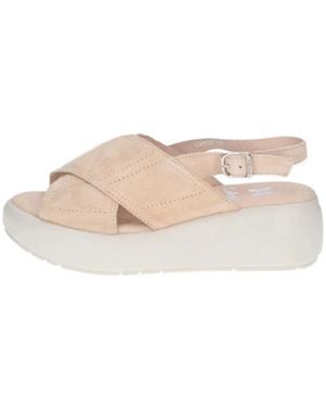 Callaghan Wedges - Natural