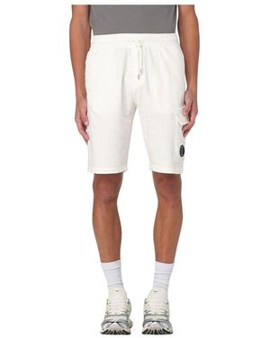 C.P. Company Blaue Baumwollshorts Stilvoll Und Vielseitig - Weiß