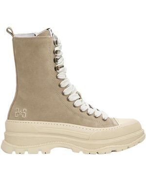 2Star Lace-Up Boots - Natural