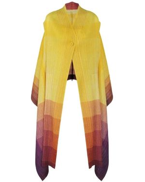 Issey Miyake Capes - Amarillo