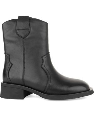 Linda Baumann Cowboy & Biker Boots - Black