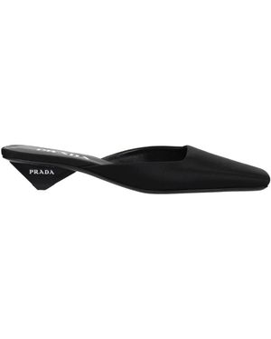 Prada Zwarte Satijnen Platte Sandalen Met Zijlogo