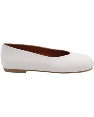 Ángel Alarcón Ballerina Shoes - White