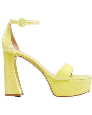 Gianvito Rossi Holly Velvet Plateau-Sandalen - Gelb