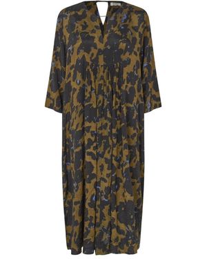 Masai Midi Dresses - Groen