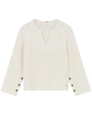 GUSTAV V-Neck Knitwear - White