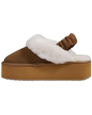 EMU Clogs - Brown