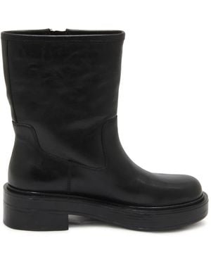 Emanuélle Vee Ankle Boots - Black