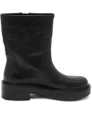 Emanuélle Vee Ankle Boots - Black