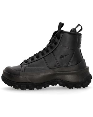 Nike Hoher Schnürstiefel Schwarz/Rot/Blau