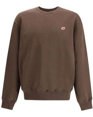 New Balance Kern Rundhals-Sweatshirt - Braun
