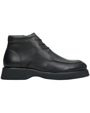 ESTRO Lace-Up Boots - Black