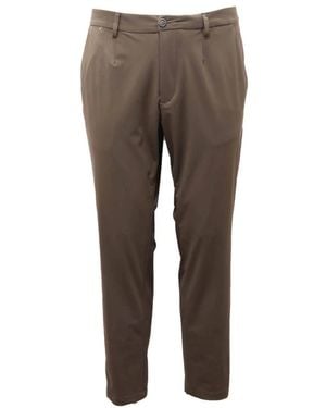 Bob Chinos - Grey