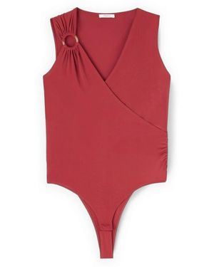 mötivi Tops ,Rood ,Polyester Jersey Bodysuit Met Draping En Metalen Ring