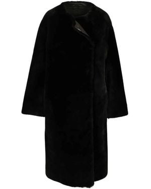 TOTEME Kragenloser Shearling-Mantel - Schwarz