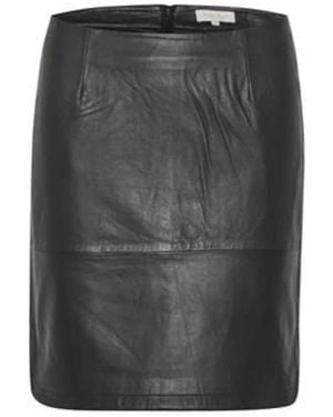 Part Two Short Skirts - Negro