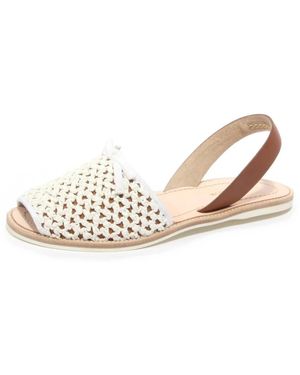 Car Shoe Flat Sandals - Metálico