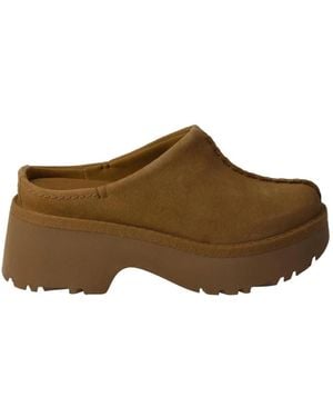 UGG Clogs - Brown