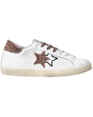 2Star Trainers - White