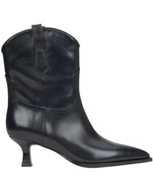 ESTRO Cowboy Boots - Black