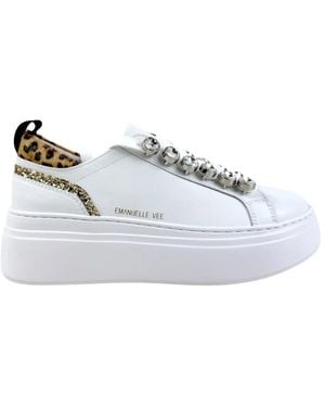 Emanuélle Vee Trainers - White