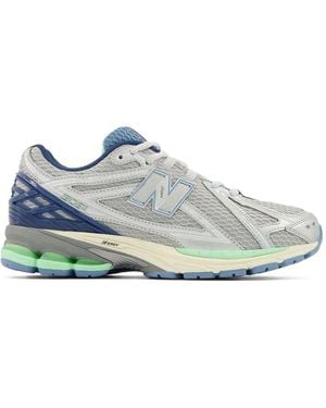 New Balance Schwarze Mesh-Schnürschuhe - Blau