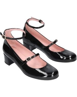 Pretty Ballerinas Court Shoes - Black