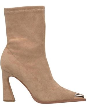 Alma En Pena. Heeled Boots - Brown