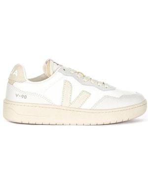 Veja Trainers - White
