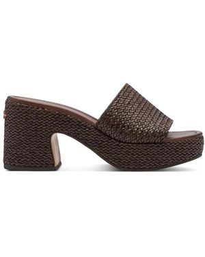 Tamaris Heeled Mules - Marrón