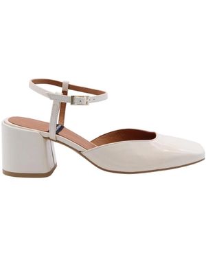 Ángel Alarcón Court Shoes - White