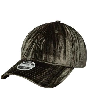 KTZ Velour 9Twenty Cap - Zwart