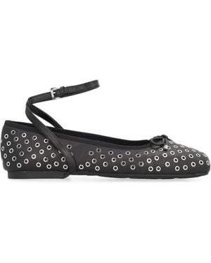 Michael Kors Ballerinas Mit Nieten Und Knöchelriemen - Schwarz