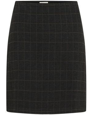 Part Two Short Skirts - Negro
