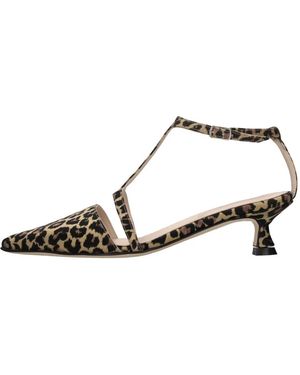 Anna F. Court Shoes - Brown