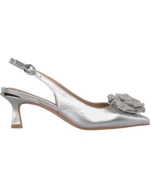 Alma En Pena. Court Shoes - White